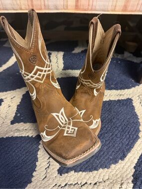 Kids Ariat boots